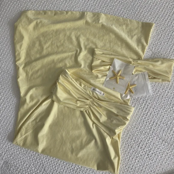 Butter Yellow Set - Picture 7 of 8